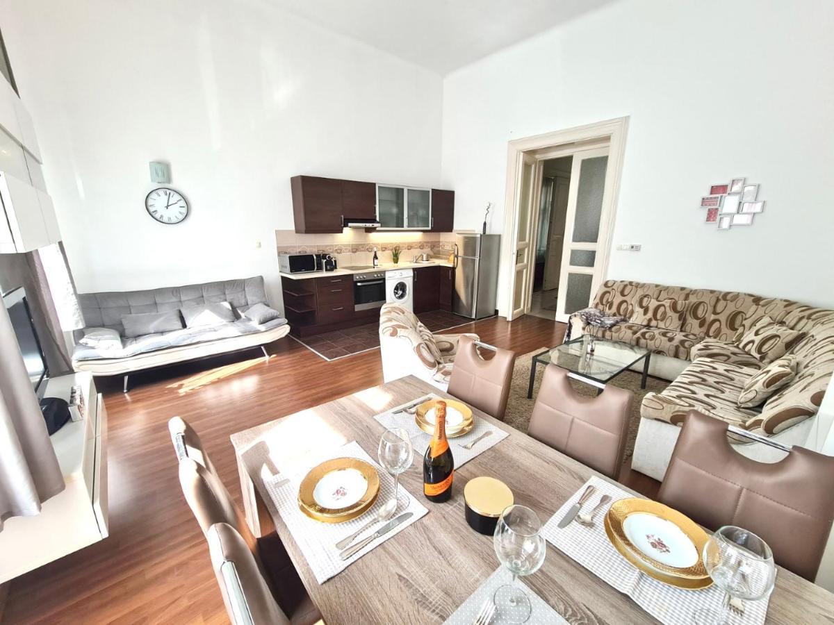 Ricky Apartment Budapest Exterior foto